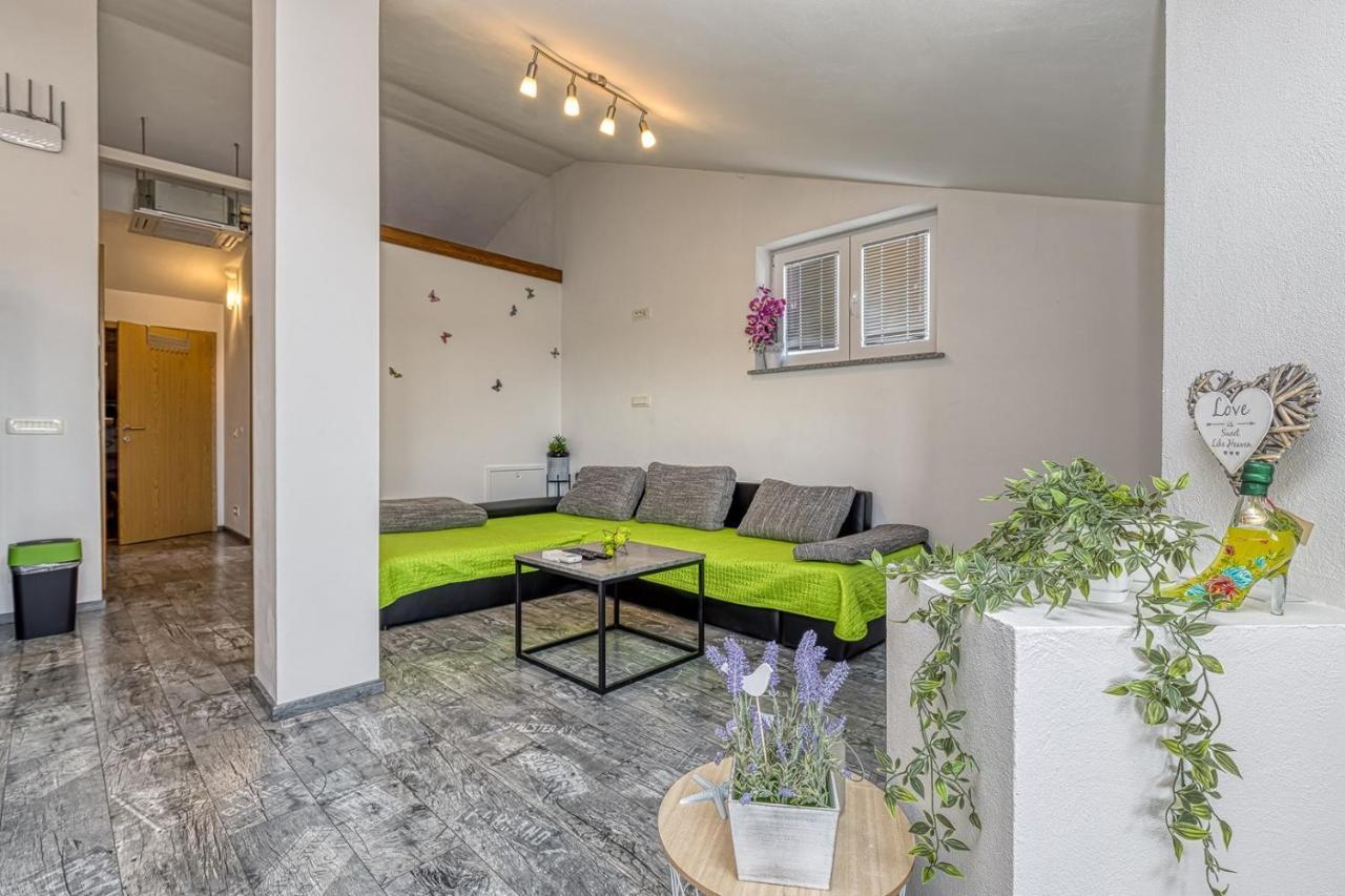 Enjoy At L&C Apartman Rovinj Kültér fotó